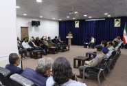 دیدار جمعی از شاعران، مداحان، فعالان هنری و رسانه‌ای با نماینده ولی فقیه در خوزستان