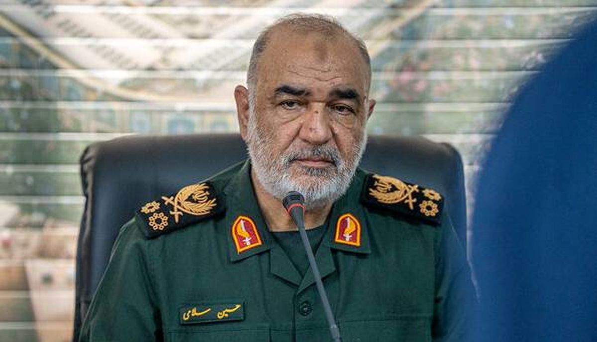 پیام تسلیت فرمانده کل سپاه در پی درگذشت پدر و همسر ۶ شهید در خوزستان