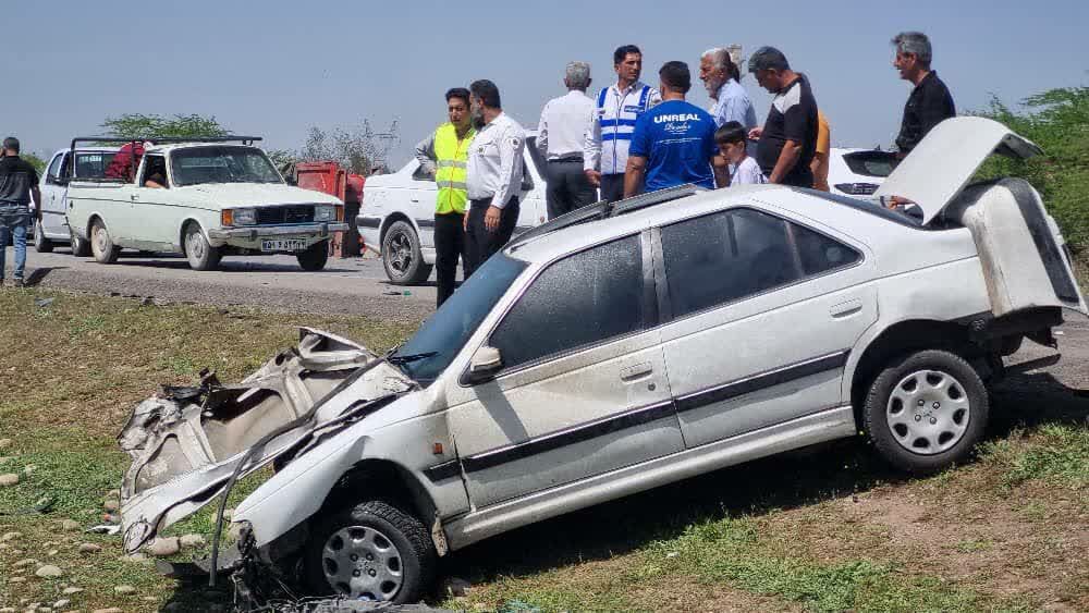 ۱۰ مصدوم در تصادف زنجیرهای جاده دزفول به شوشتر