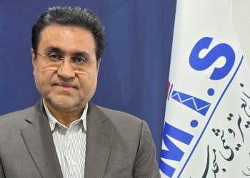 دکتر یوسف داوودی در توییتی خطاب به رئیسجمهور خواستار پیگیری مجوزهای پتروپالایش بختیاری شد