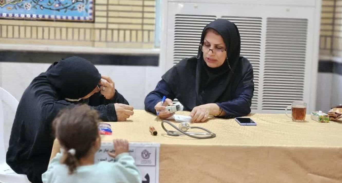 ارائه خدمات درمانی و دارویی رایگان در مناطق محروم بندر ماهشهر