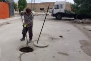 لایروبی و شُست و شوی خطوط شبکه فاضلاب در بندر امام خمینی