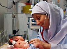 تجلیل از ماما‌های نمونه استان خوزستان