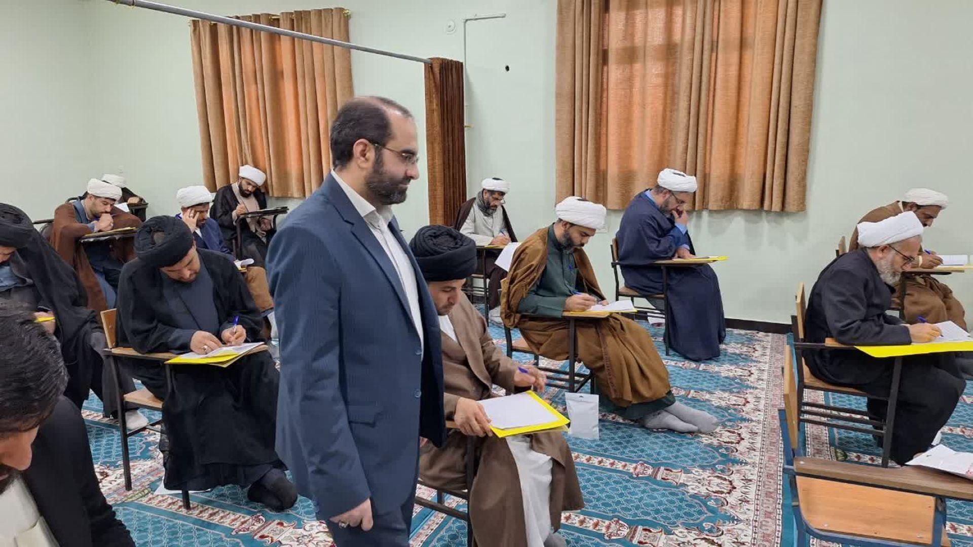 ۱۹ اردیبهشت؛ برگزاری اولین آزمون جذب ناظران شرعی در کشتارگاهها و مراکز صیادی و عمل آوری