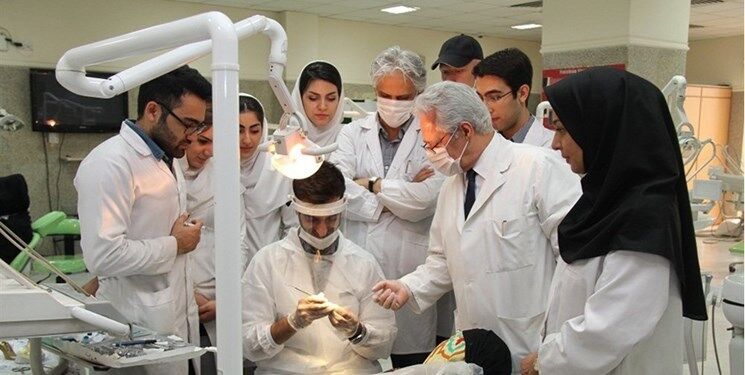 خالی ماندن بیش از نیمی از صندلیهای تخصص در کشور/ هشدار کمبود پزشکان متخصص پایه