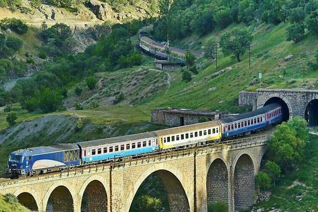 جابهجایی بیش از ۳۷ هزار نفر در راه آهن زاگرس
