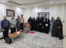 دیدار مدیر کل بنیاد شهید و امور ایثارگران خوزستان با خانواده شهید ظهیری