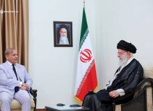 رهبر انقلاب اسلامی در دیدار نخست وزیر پاکستان تاکید کردند: ضرورت اقدامات تاثیرگذار برای متوقف کردن جنایات در غزه