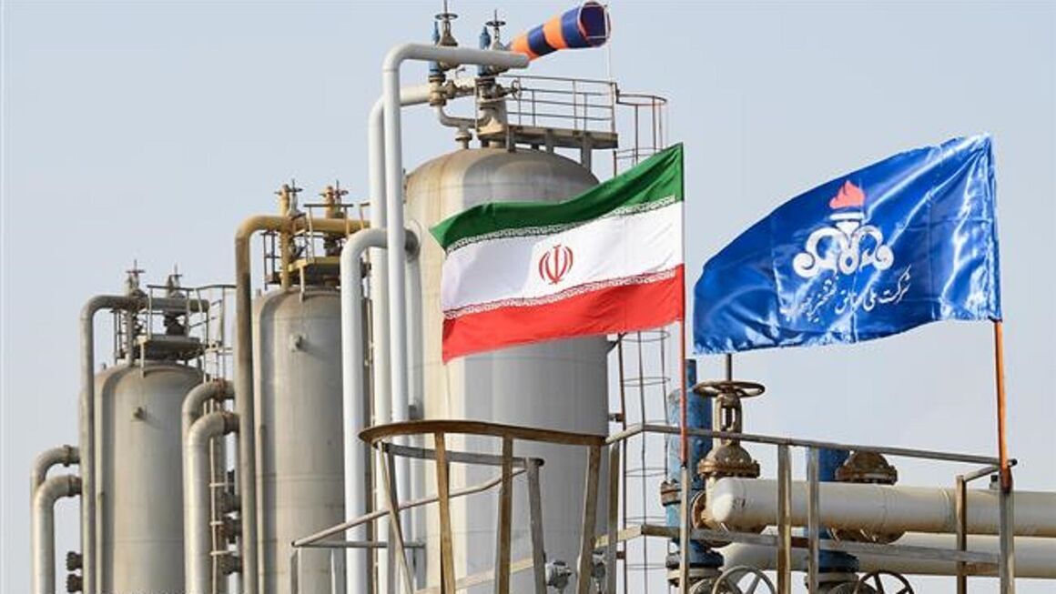 تثبیت تولید و کاهش گازسوزی؛ اولویت ۱۴۰۴ مناطق نفتخیز جنوب