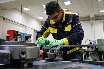 اشتغال بدون کارخانه؛ راهحل مهارتی برای رونق کسبوکارها در خوزستان