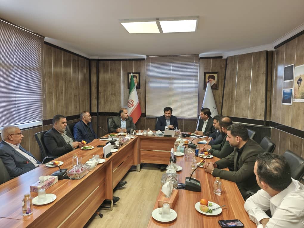 نشست راهبردی محمد امیر نماینده اهواز با معاون رئیسجمهور با محوریت توسعه روستاها برگزار شد