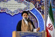 امام جمعه اهواز تاکید کرد: لزوم درس گرفتن از ابعاد فردی و اجتماعی اربعین حسینی و اقامه نماز اول وقت