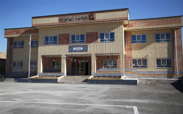 کلنگ زنی و بهره برداری ۵ مدرسه در خوزستان