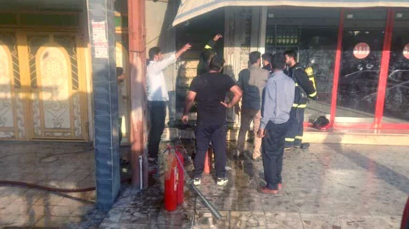 نجات اعضای یک خانواده در شوش با تلاش آتش نشانان