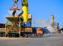 ذخیره مطلوب کالا‌های اساسی مورد نیاز کشور در بندر امام خمینی